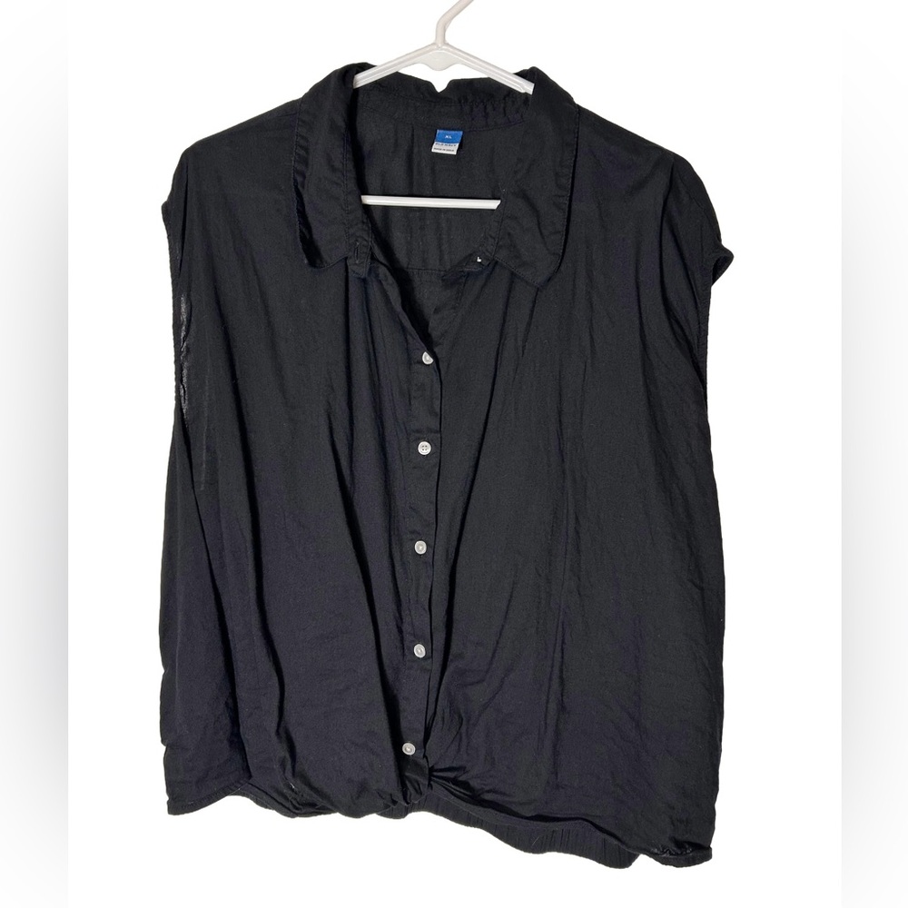 Old Navy Black Sleeveless Button-Down‎ Shirt with Front Tie